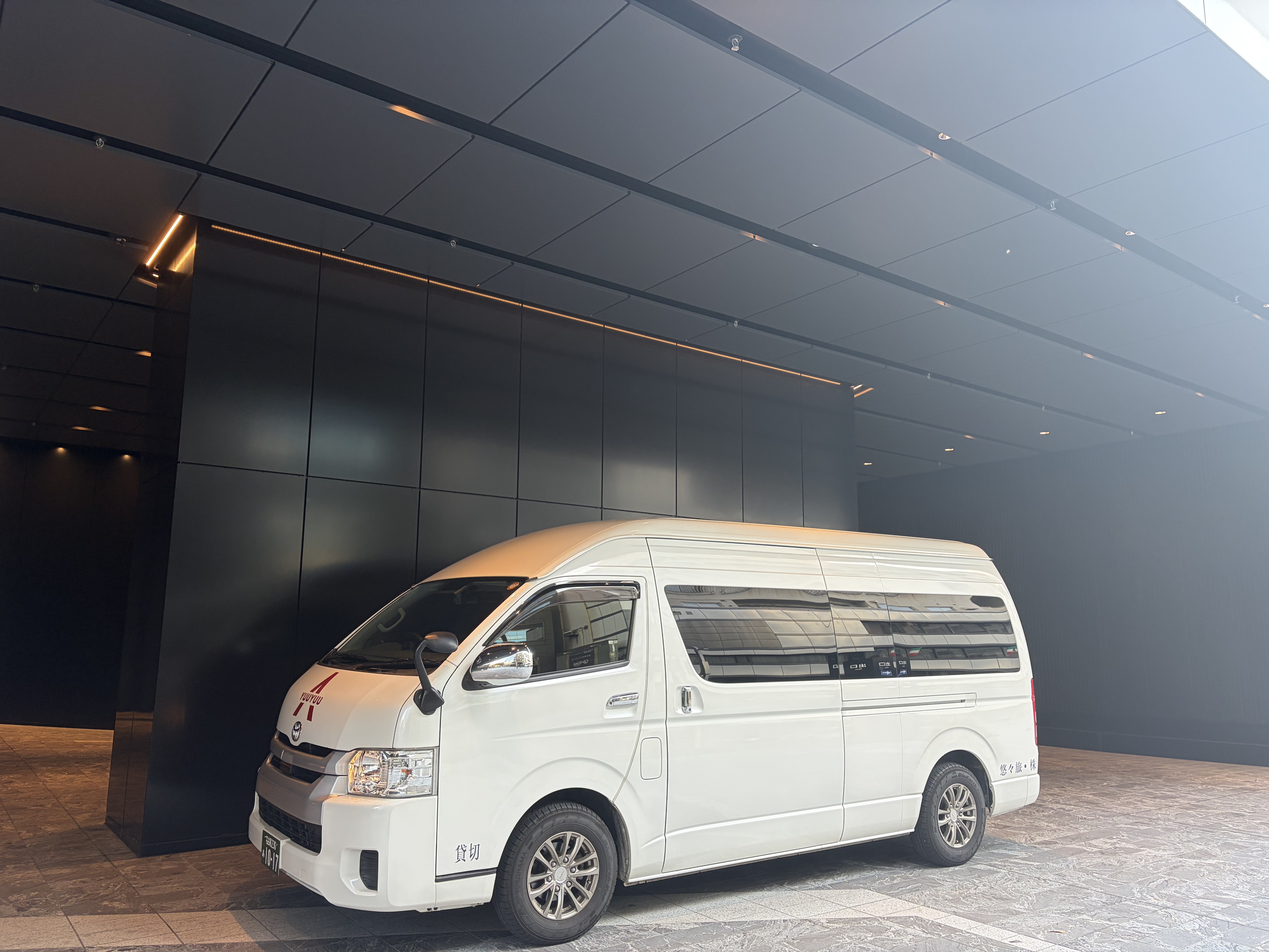 Gallery 16